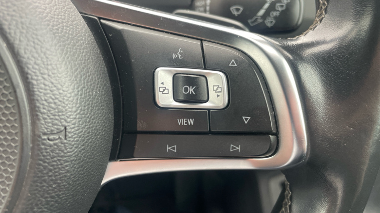 Volkswagen Tiguan 2.0 TDi 150 R-Line 5dr DSG Diesel Estate